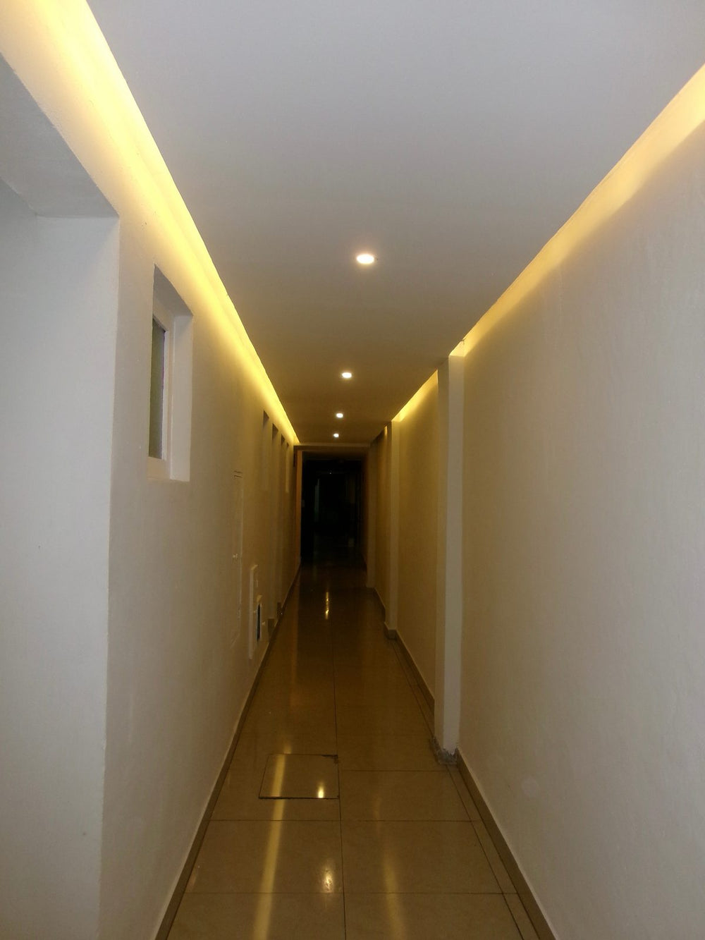 Corniche lumineuse LED