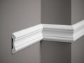 Moulure murale décorative en polyuréthane — 200 × 24 × 102 mm (réf. ARK-MOU161)