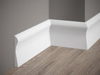 Plinthe décorative en polyuréthane — hauteur 128 mm (réf. ARK-PLI040)