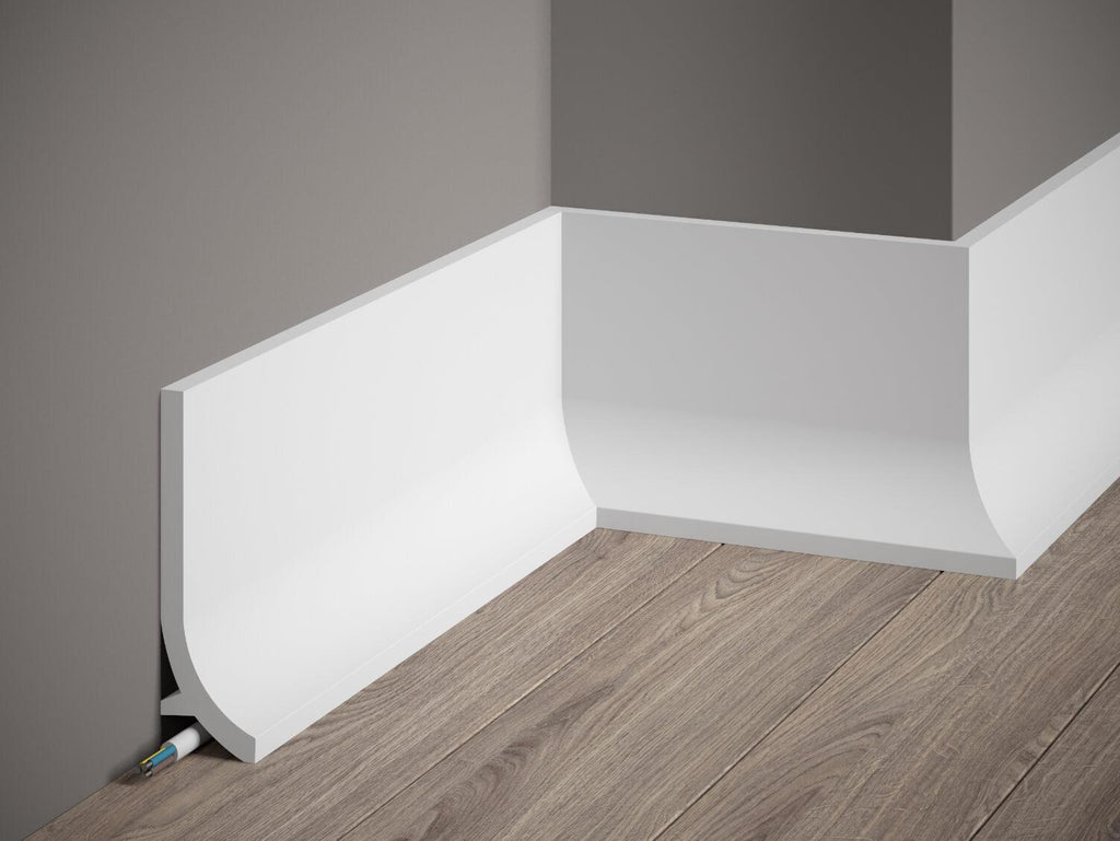 Plinthe décorative en polyuréthane — hauteur 135 mm (réf. ARK-PLI042)
