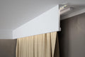 Corniche cache-rideau en polyuréthane — 200 × 46 × 148 mm (réf. ARK-COR041)