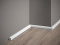Plinthe décorative en polyuréthane — hauteur 18 mm (réf. ARK-PLI001)